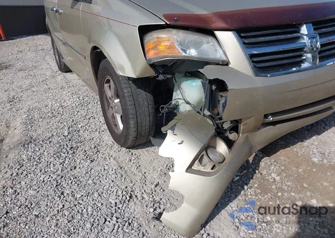 2010 Dodge Grand Caravan Sxt z USA, uszkodzony, nr VIN 2D4RN5D16AR350252